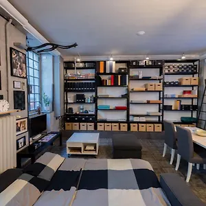 https://loft-in-stile-industrial-stazione-centrale.italymilanhotels.net