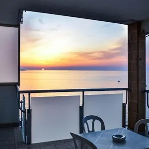 La Casa Al Faro Apartament